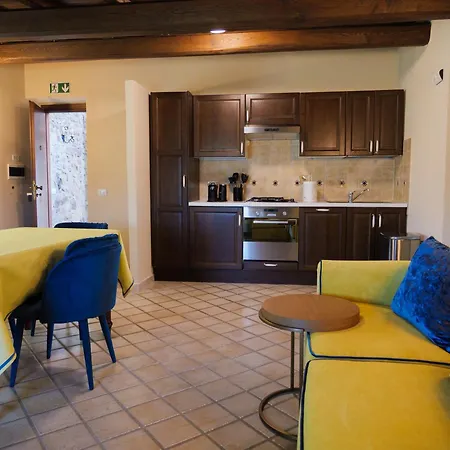 شقة Tenuta Colfiorito روما