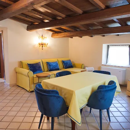 Tenuta Colfiorito شقة روما