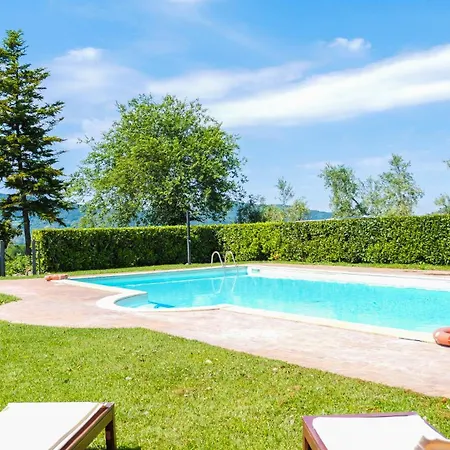 Tenuta Colfiorito شقة