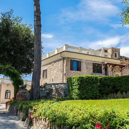 Tenuta Colfiorito شقة